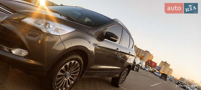 Ford Kuga (2015)