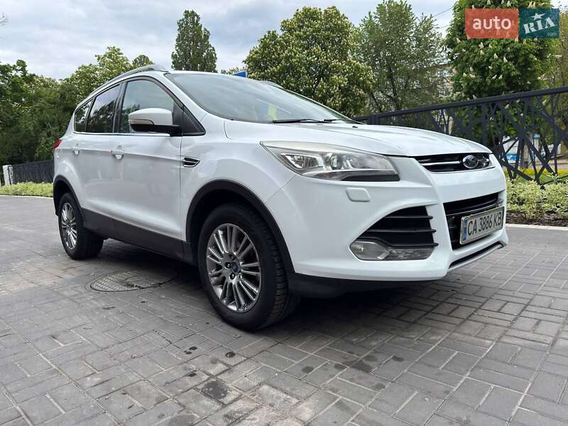 Ford Kuga (2013)