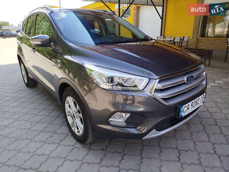 Ford Kuga (2019)