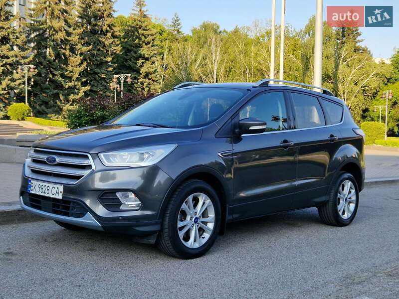 Ford Kuga (2017)