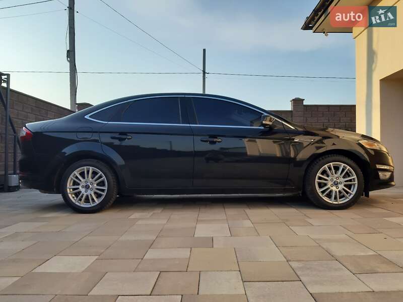 Ford Mondeo (2011)