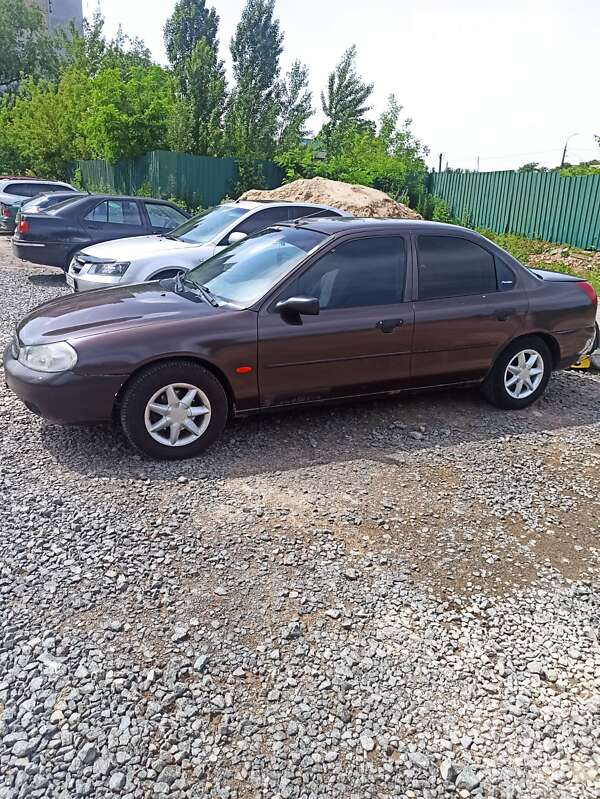 Ford Mondeo (1997)