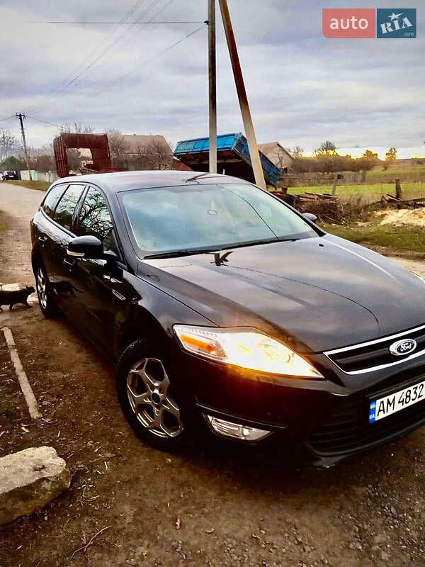 Ford Mondeo (2011)