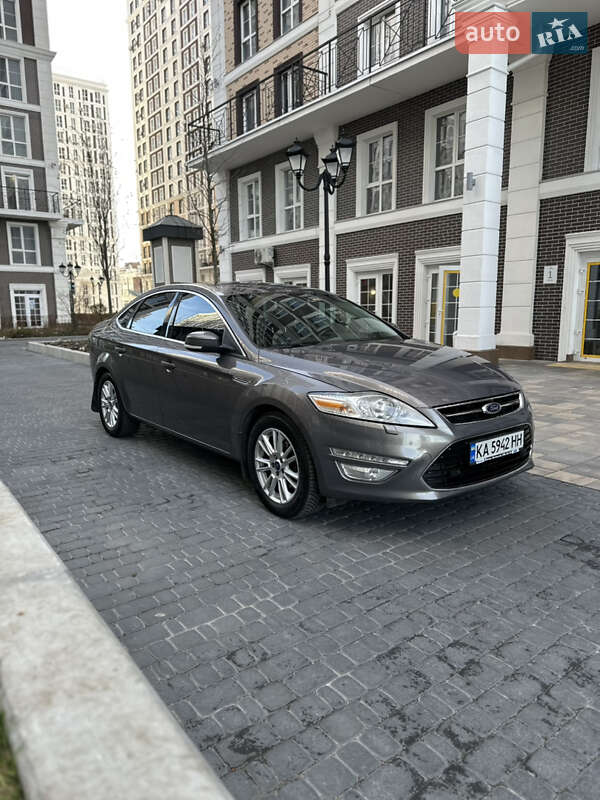 Ford Mondeo (2012)