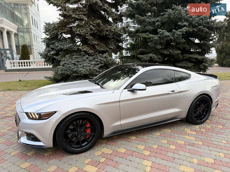 Ford Mustang (2015)