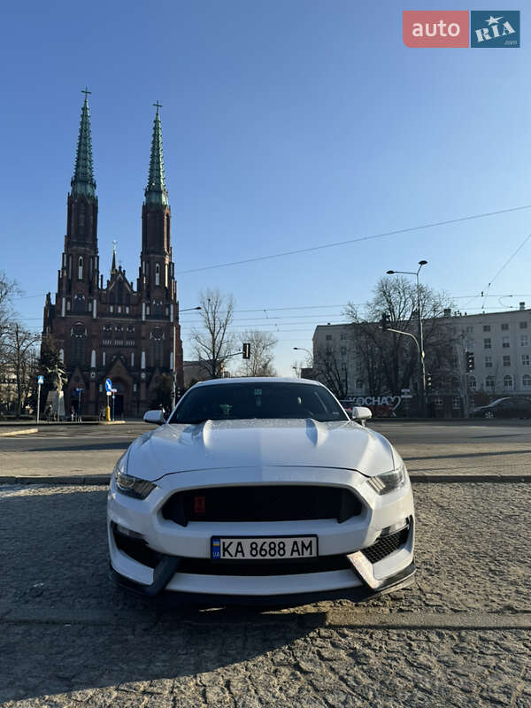 Ford Mustang (2017)