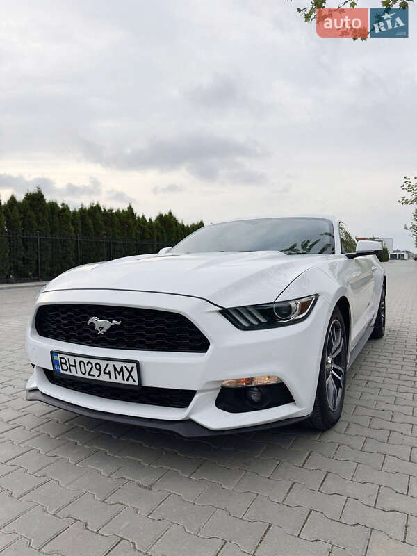 Ford Mustang (2017)