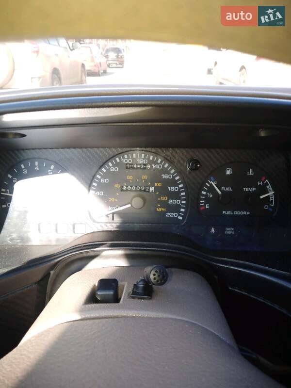 Ford Taurus (1992)