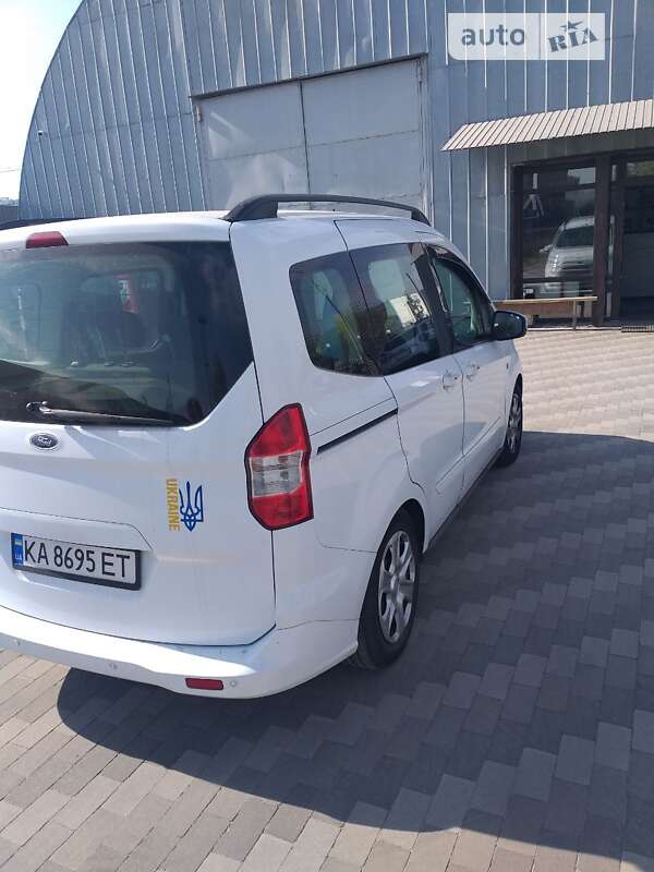 Ford Tourneo connect (2014)