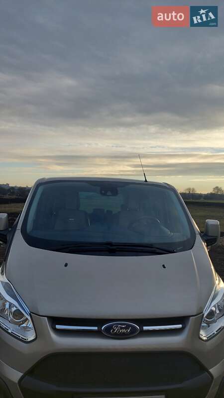 Ford Tourneo custom (2014)