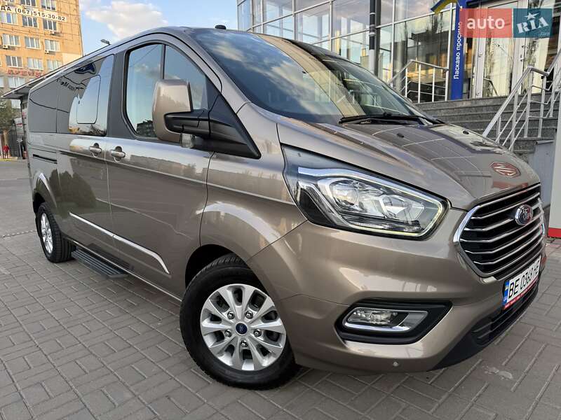 Ford Tourneo custom (2018)