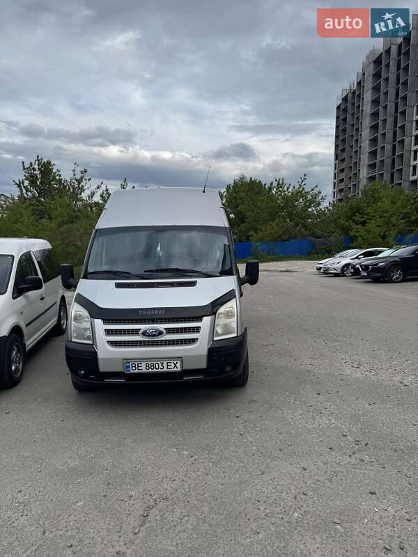 Ford Transit (2012)