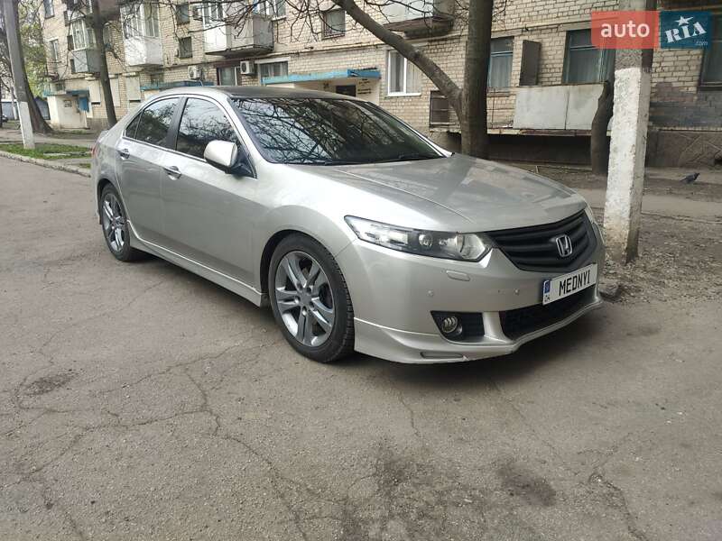 Honda Accord (2010)