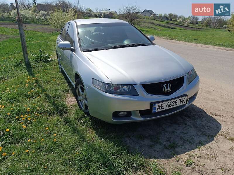 Honda Accord (2004)