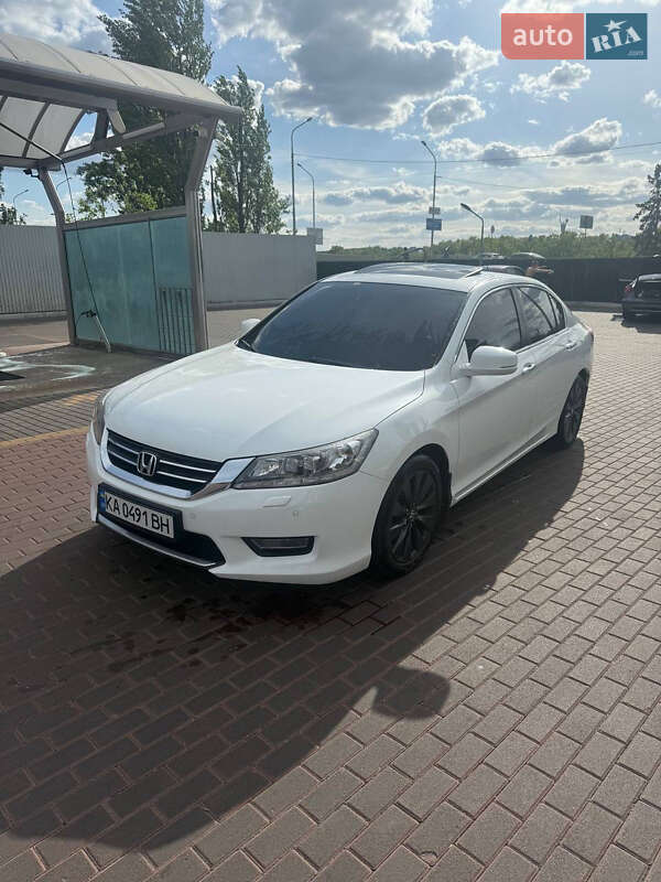 Honda Accord (2013)