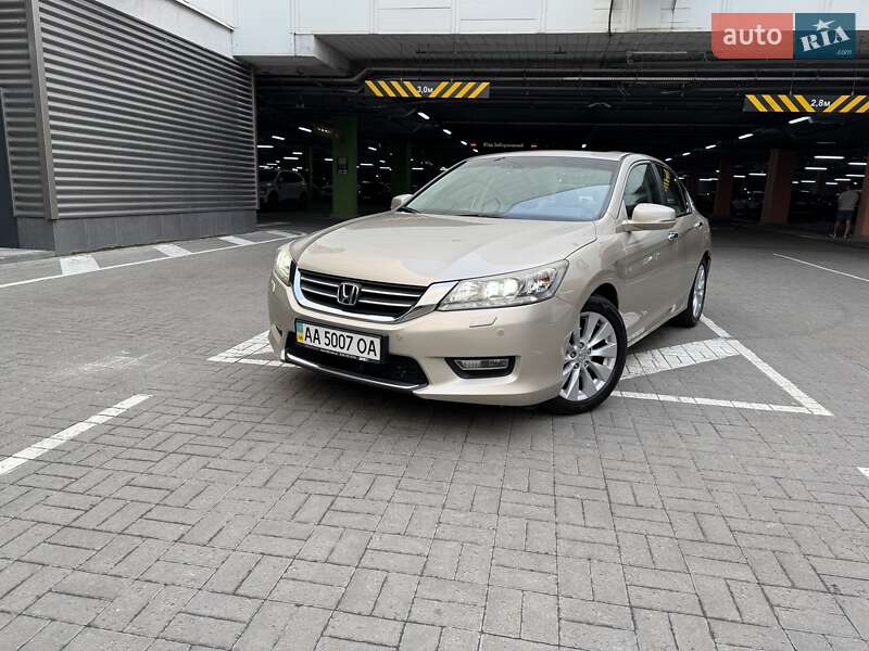 Honda Accord (2013)