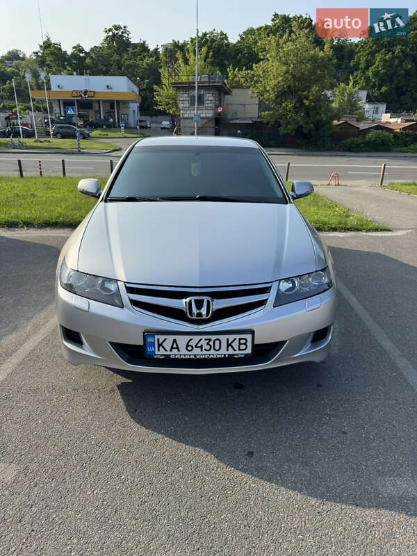 Honda Accord (2006)