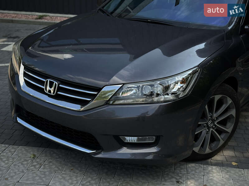 Honda Accord (2013)