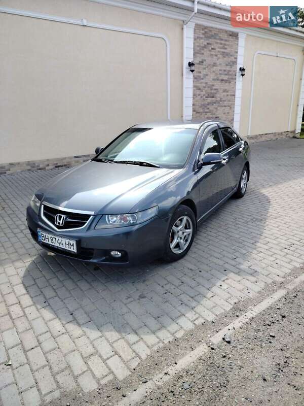 Honda Accord (2004)