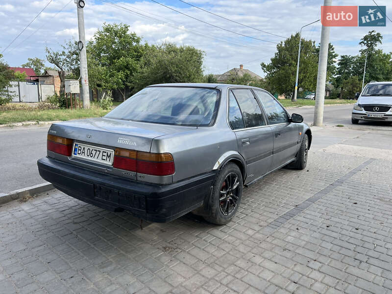 Honda Accord (1990)