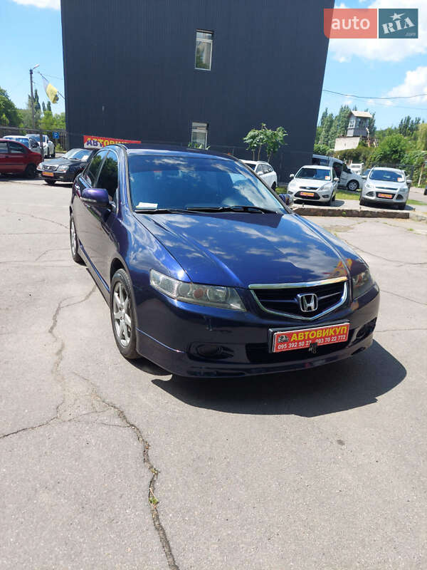Honda Accord (2004)
