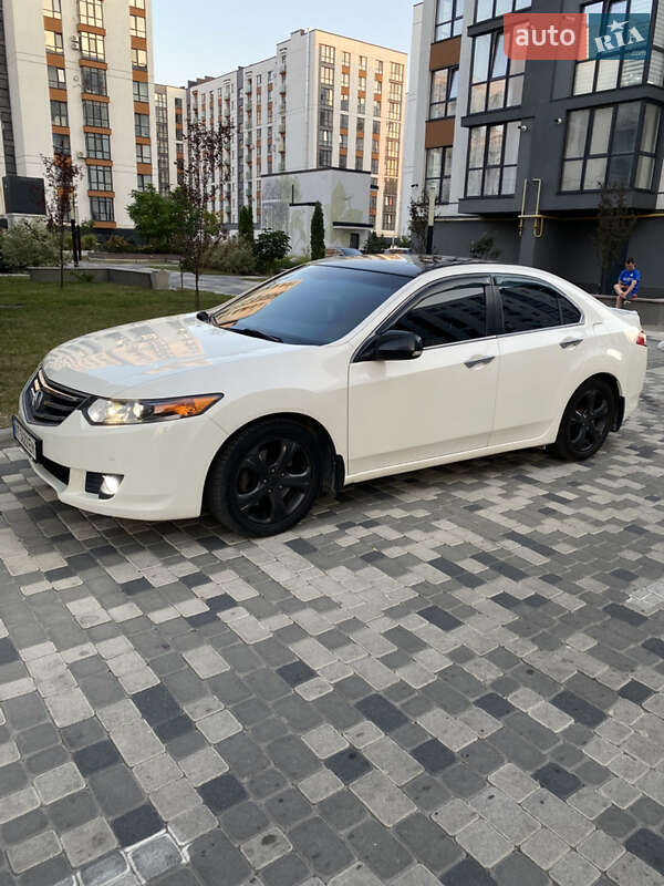 Honda Accord (2010)