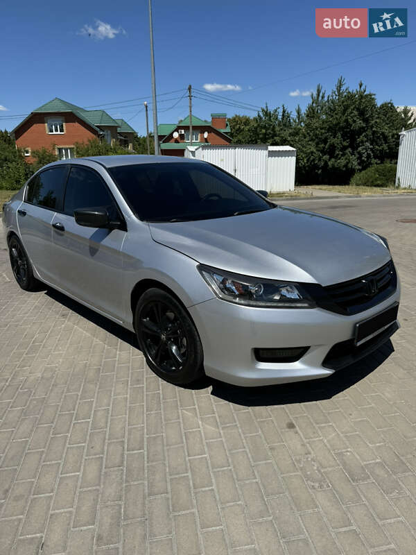 Honda Accord (2014)
