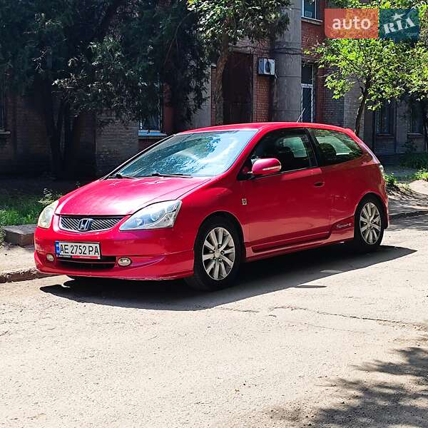 Honda Civic (2004)
