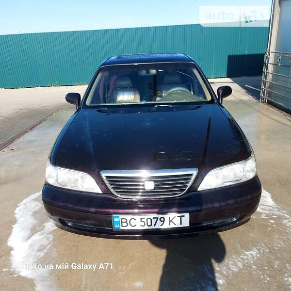 Honda Legend (1997)