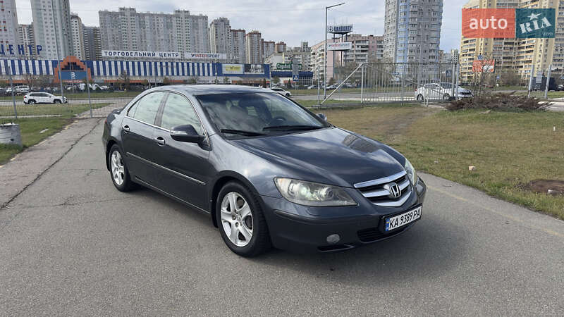 Honda Legend (2006)