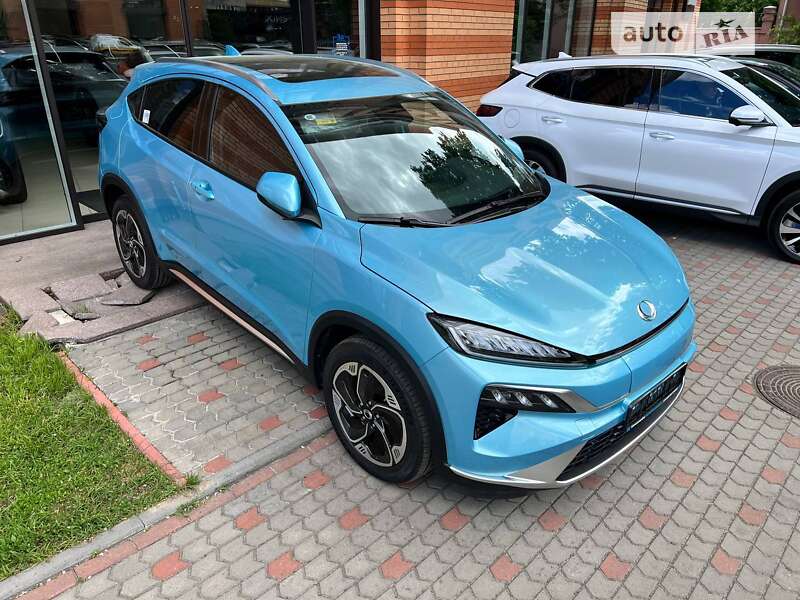 Honda M-nv (2023)