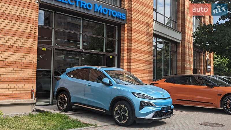 Honda M-nv (2023)