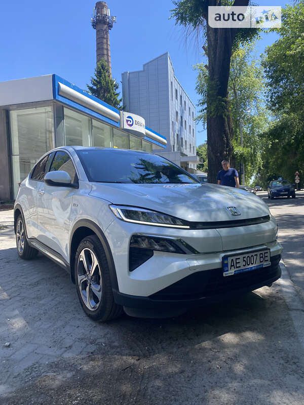 Honda M-nv (2022)