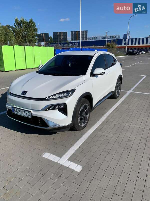 Honda M-nv (2024)