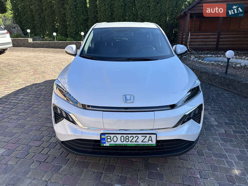 Honda M-nv (2022)