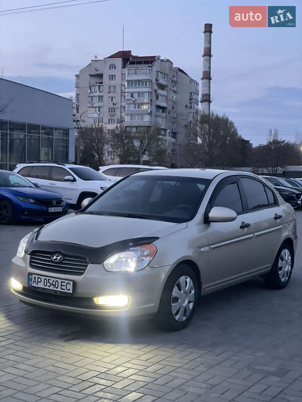 Hyundai Accent (2006)