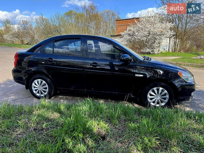 Hyundai Accent (2007)
