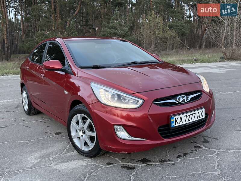 Hyundai Accent (2014)