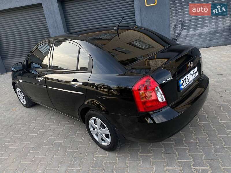 Hyundai Accent (2008)