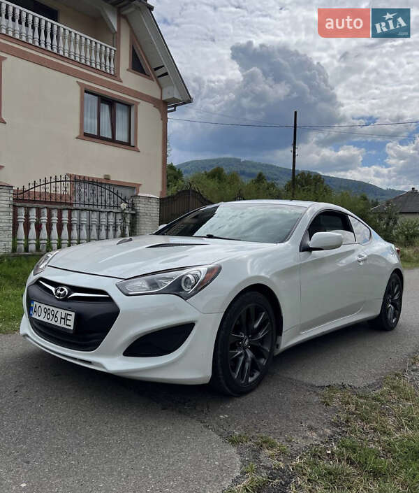 Hyundai Genesis coupe (2013)