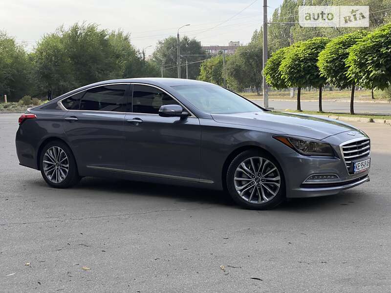Hyundai Genesis (2015)