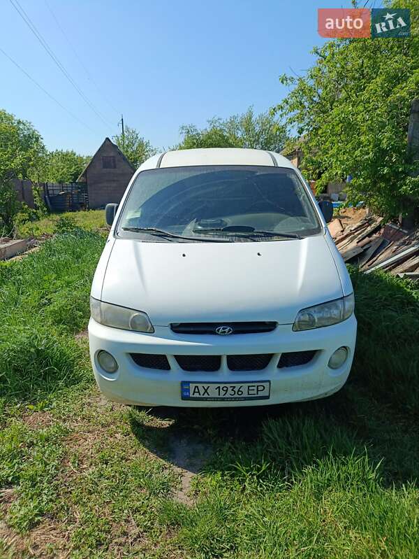 Hyundai H-1 (1999)