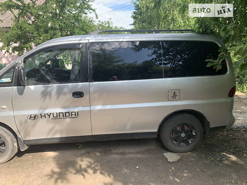 Hyundai H-1 (1998)