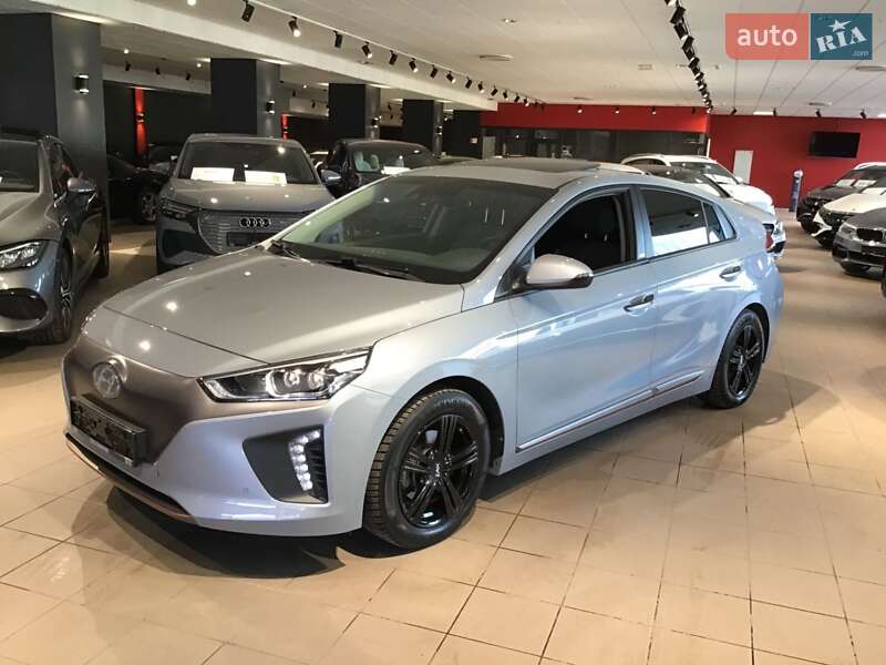 Hyundai Ioniq (2016)