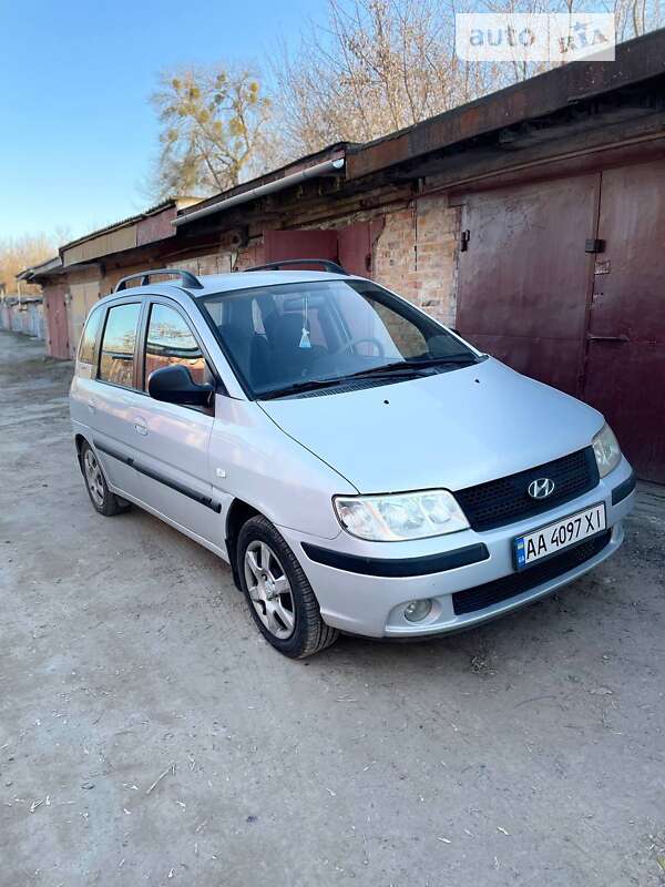 Hyundai Matrix (2008)