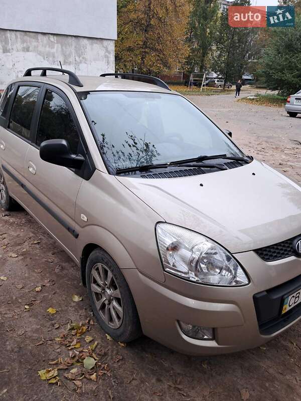 Hyundai Matrix (2010)