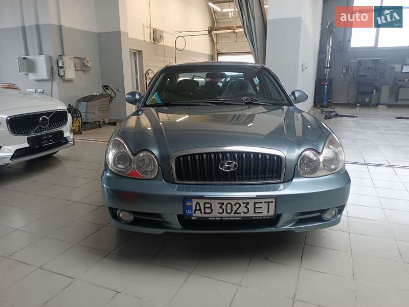 Hyundai Sonata (2004)