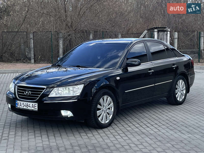Hyundai Sonata (2009)