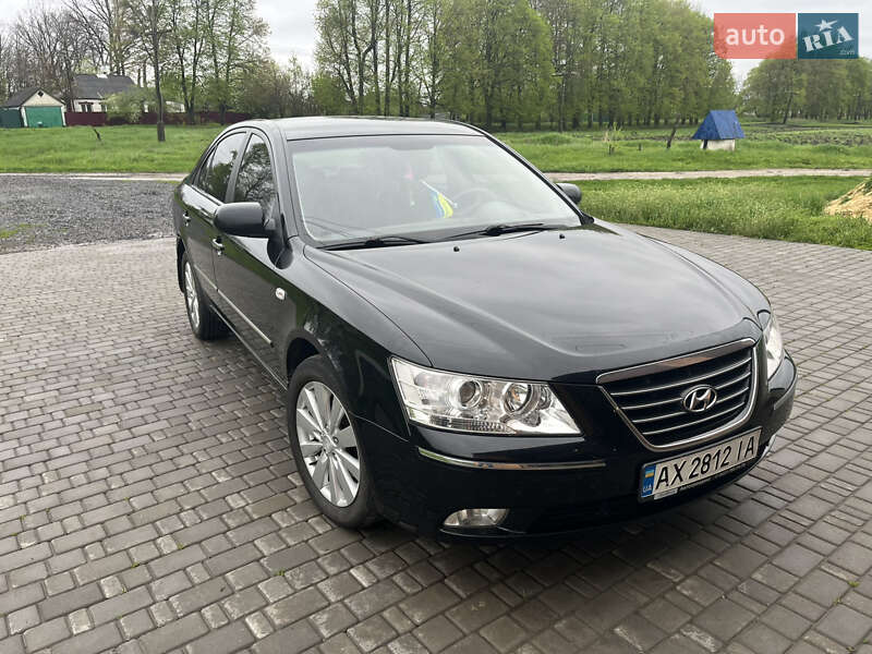Hyundai Sonata (2009)