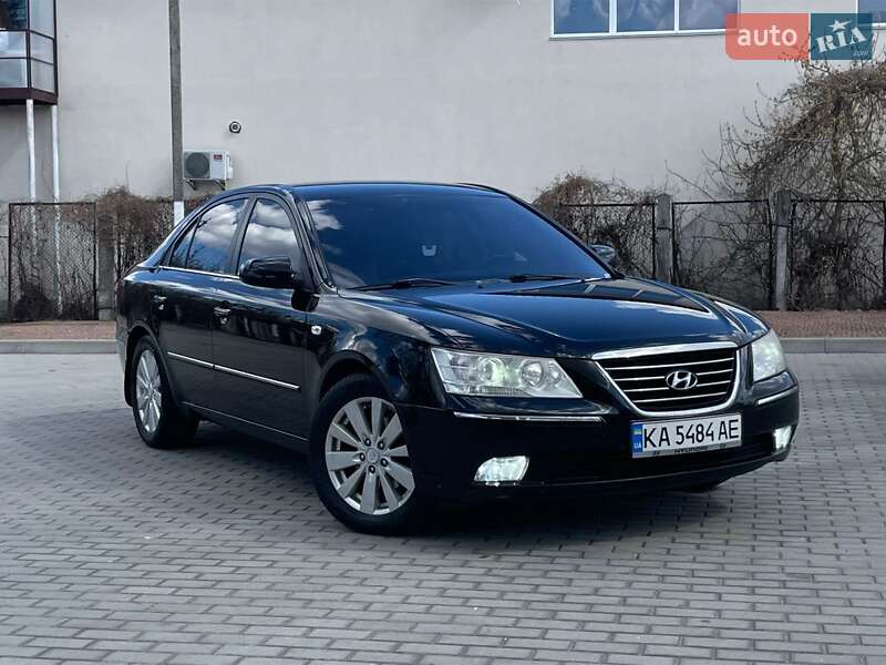 Hyundai Sonata (2009)